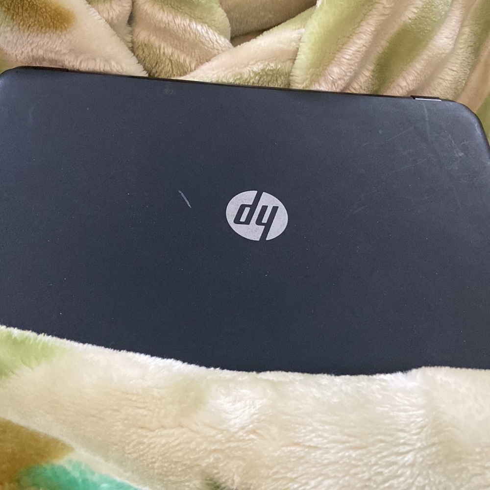 HP LAPTOP - Picture 5 of 8